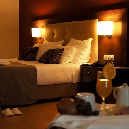 Palace & Termas De Sao Tiago Hotel