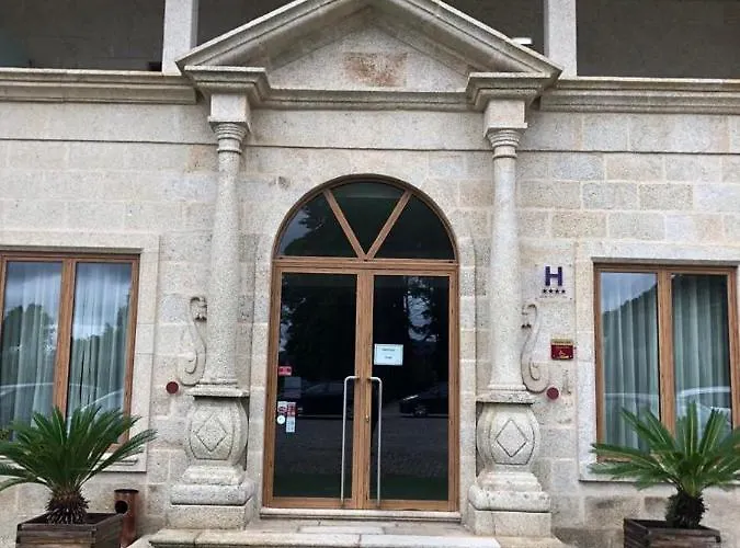 Palace & Termas De Sao Tiago Hotel