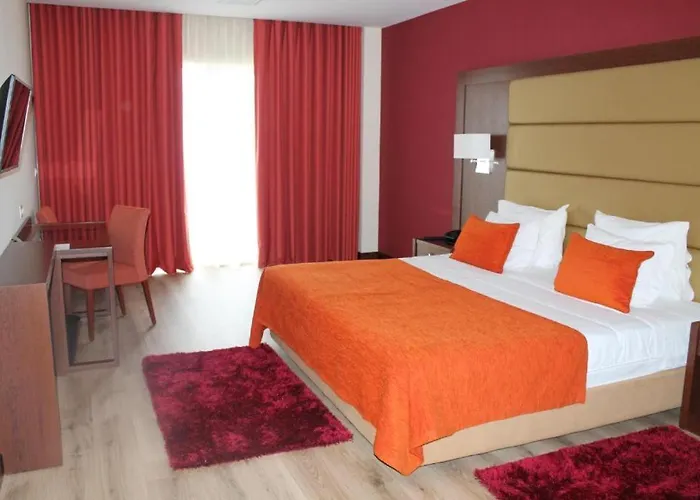 Hotel Palace & Termas De Sao Tiago 4*