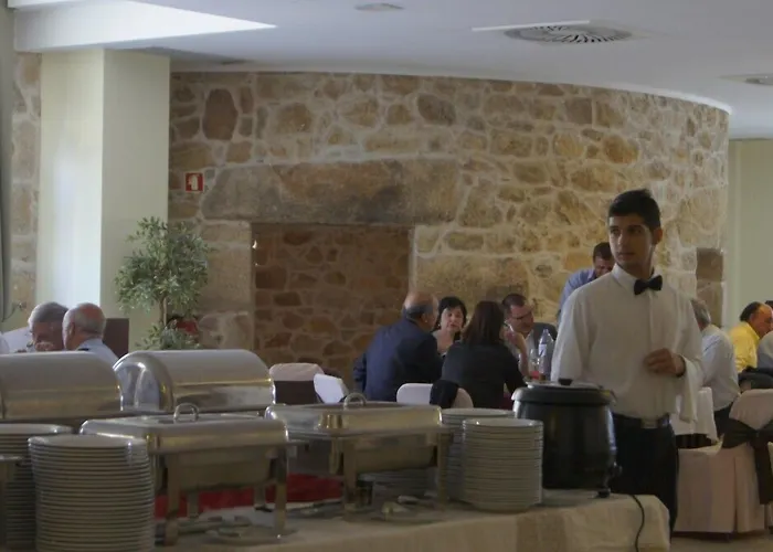 Отель Palace & Termas De Sao Tiago 4*