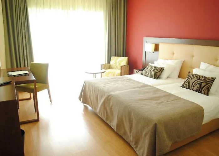 Palace & Termas De Sao Tiago Отель 4*